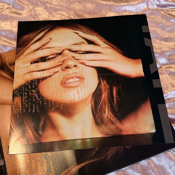 Tate McRae So Close To What Vinyl- Milky White Translucent Exclusive Disc, - Picture 4 of 15